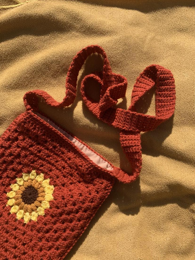 Scrap Yarn Sunflower Granny Square Bag- Rust