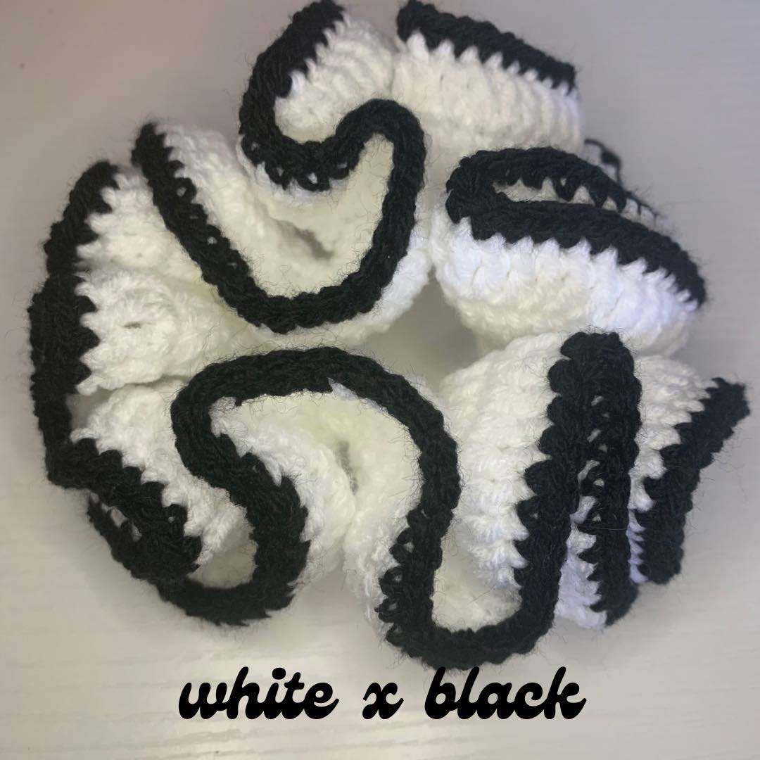 Crochet Mega Scrunchies